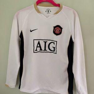 Manchester United AIG Nike jersey soccer / football